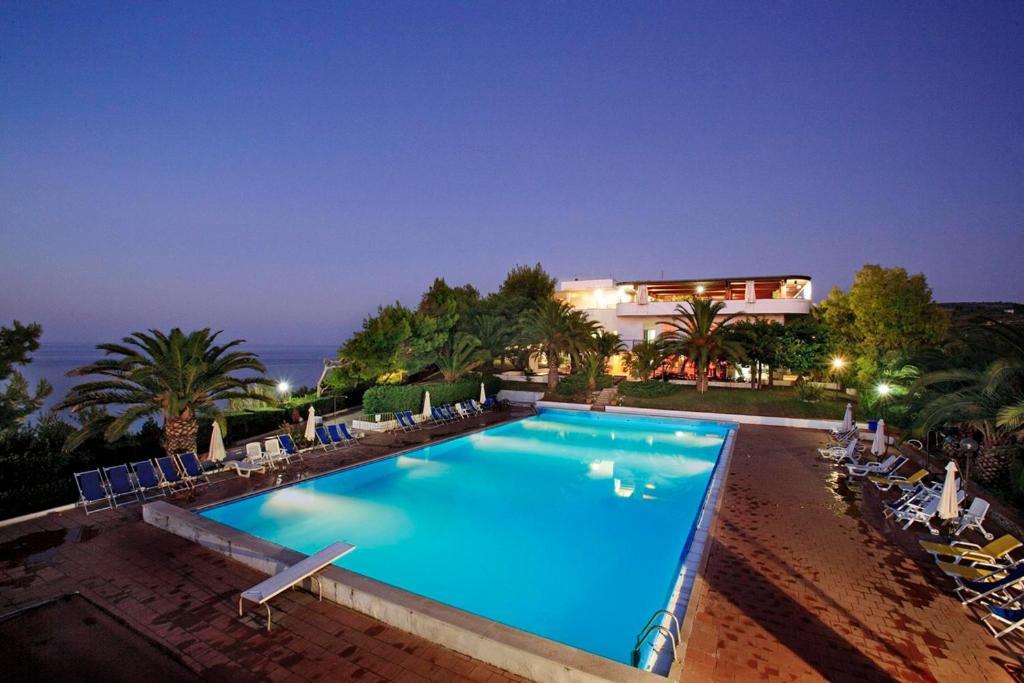 Hotel Villaggio Costa Ripa 로디가르가니코 외부 사진