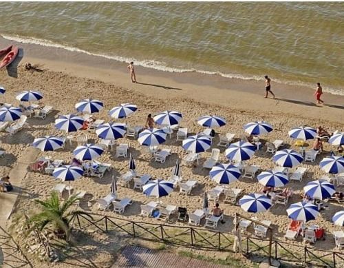 Hotel Villaggio Costa Ripa 로디가르가니코 외부 사진